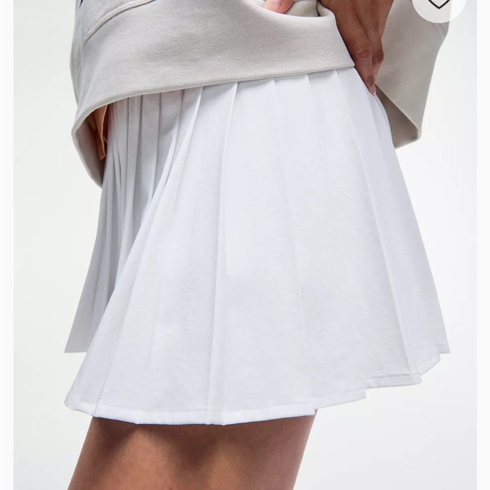 Lululemon White Pleated Tennis Skirt
